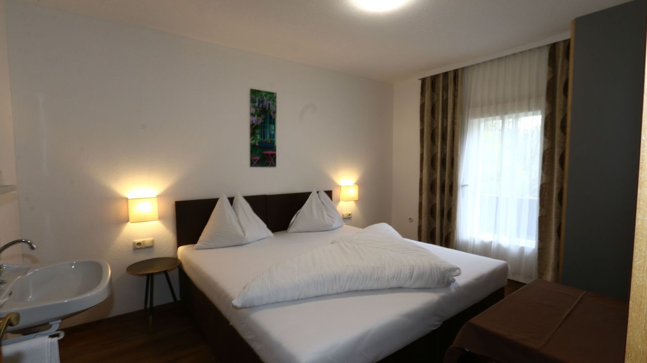 BedRoom BedRoom